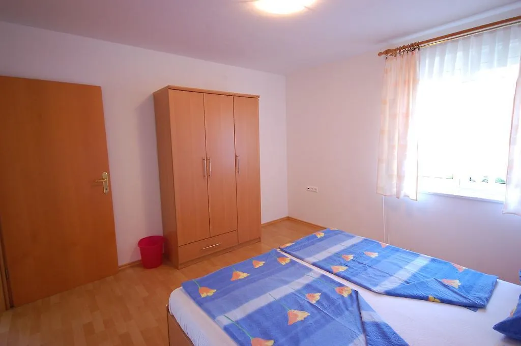 Apartment Bogoviciv Malinska